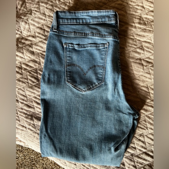Women’s Levi’s 711 Skinny Jeans in Light Blue size 18W - Picture 6 of 7